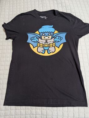 Batman Johnny Cupcakes T-shirt Size Medium